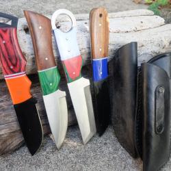 LOT DE 4 Couteau Tactical Urbain Lame Acier Carbone 1055 Manche Bois/R&eacute;sine Etui Fab Artisanale