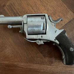 Joli British Bulldog calibre 320