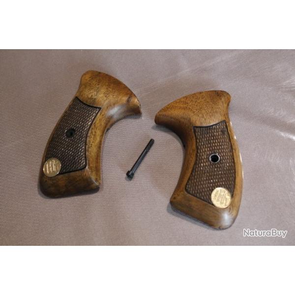 Paire de plaquettes de crosse MANURHIN MR 73 ,occasion
