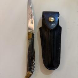 Ancien couteau Laguiole Extra � Arbal&egrave;te G. David, manche corne, mitres laiton, tire-bouchon + &eacute;tui