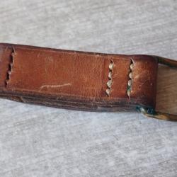 Passant de ceinturon en cuir pour la dague ou sabre d'Officier Suisse. Brellage