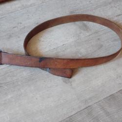 1977 Ceinture, ceinturon militaire arm&eacute;e suisse. Cuir de 100 cm