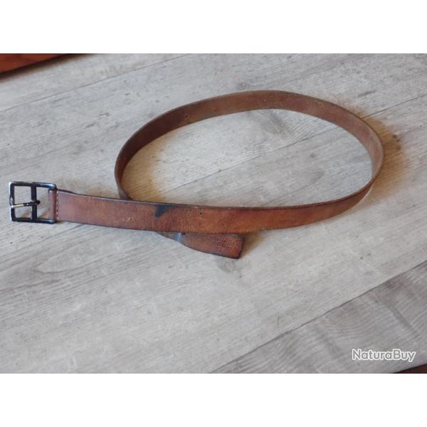 1977 Ceinture, ceinturon militaire arm�e suisse. Cuir de 100 cm