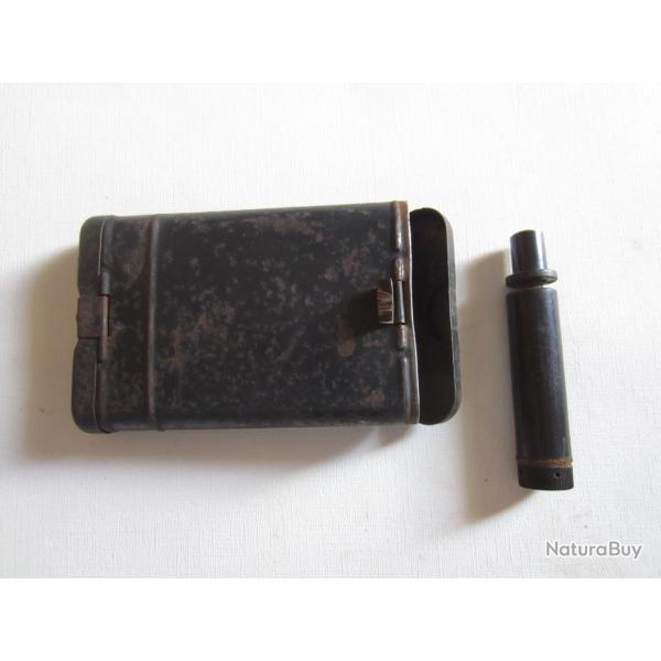Bo�tier de nettoyage allemand 2� Guerre Mondiale pour fusil Mauser 98K