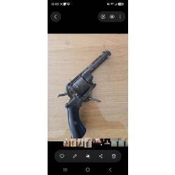 Revolver type lefaucheux a broche ..cal 7 mm