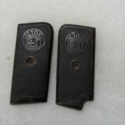 Plaquette pistolet Victoria Saint Etienne 7,65 mod&egrave;le 1911