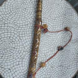 EPEE COURTE BIRMANE type DHA LAME CROISSANT KOFTGARI. FOURREAU LAQUE DECOR OR VERROTERIE PERLES