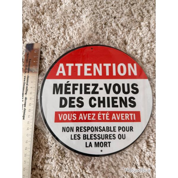 Plaque signal�tique en m�tal Attention m�fiez-vous des chiens.