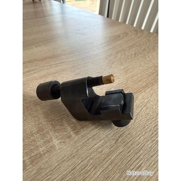 Outil pour montage/r�glage de hausse pour Beretta