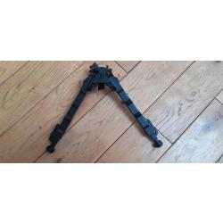 Bipied tactique noir adaptable sur rail picatinny