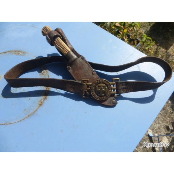 Ceinture et couteau scout anciens