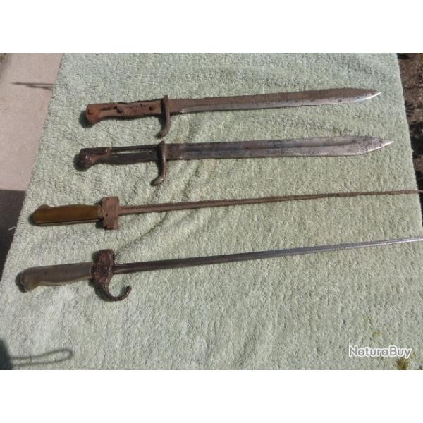 Lot de 4 baionnettes fran�aises et allemandes sorties de fouille