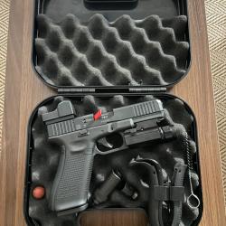 Glock 17 gen 5 PAK FIRST &Eacute;DITION + red dot + lampe