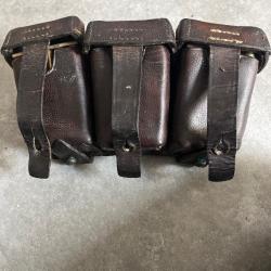 cartouchi&egrave;re allemande en cuir M1909 (Patronentasche M09) datant de la Premi&egrave;re guerre mondiale.