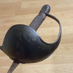 Sabre Anglais ,r&eacute;glementaire d'escrime militaire 1900