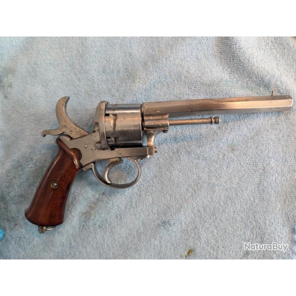 Beau revolver � broche Cal 12 mm