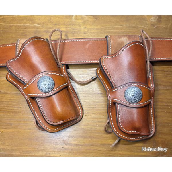 Ensemble ceinturon et double holster pour droitier pour revolvers Colt SAA 1873 � canon 4''3/4 N�A02