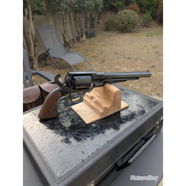 T BEAU REVOLVER REMINGTON 1858 UBERTI NEW ARMY CAL 44 ( dans coffret avec touts son n�cessaire ) TB
