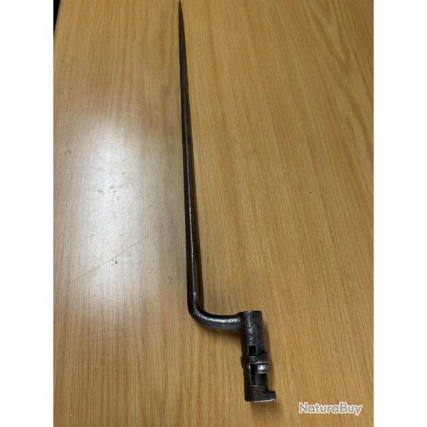 Lot de deux ba�onnette � douille