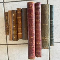 9 livres anciens