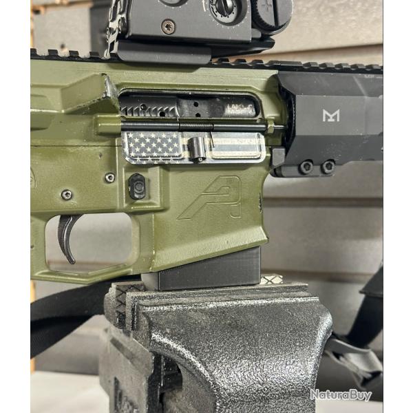 Support puit de chargeur AR15 / Bloc d'�tau AR15