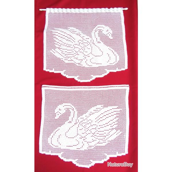 Grands cygnes blanc , rideaux brise-vue en coton blanc. Crochet fait main.