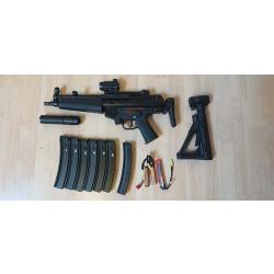 MP5 Tokyo Marui NGRS + ACETECH Lighter BT + 7 chargeurs +Crosse M4 + Red dot + 3 Batteries