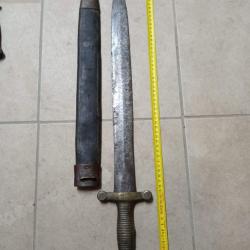 Glaive 1871 avec son fourreau cuir au m&ecirc;me num&eacute;ro