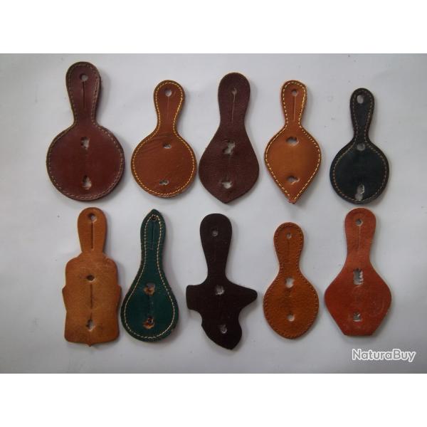 N� 4 lot 10 cuirs insignes militaire collection