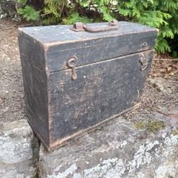 Caisse pour t&eacute;l&eacute;phone allemand WW1 feldgrau