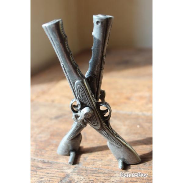 Support reposoir d�coratif pour arme ou couteau