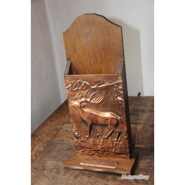 Range courrier cerf au br�me