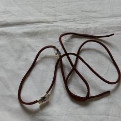1  lacet cuir pour &eacute;tui de colt ou couteau US M3   1,10m   ( 1 )