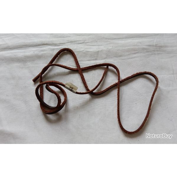1  lacet cuir pour �tui de colt ou couteau US M3   1m   ( 17)