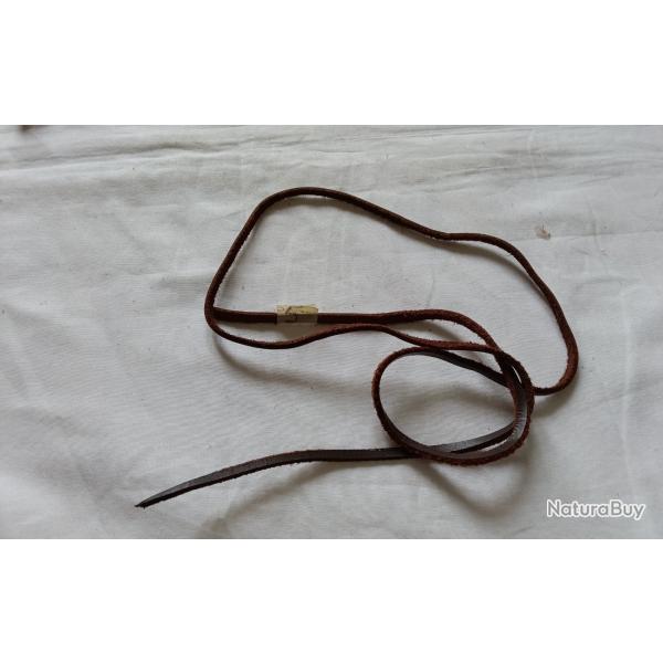 1  lacet cuir pour �tui de colt ou couteau US M3   1m   ( 5 )
