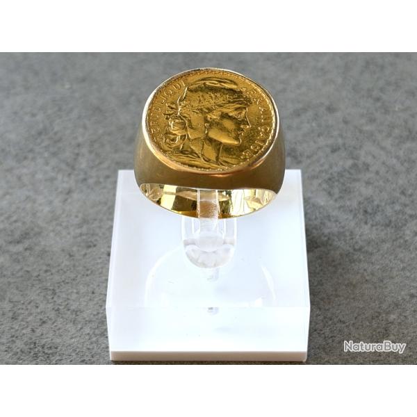 Ancienne chevali�re en or massif 18 carats avec pi�ce 20 francs Marianne - bague homme - t.66