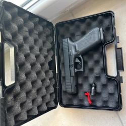 Pistolet Glock 17 - Gen. 5 - 9 mm PAKR&eacute;plique con&ccedil;ue pour tir &agrave; blanc.&Eacute;tat neuf, jamais utilis&eacute;.