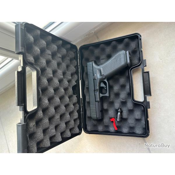 Pistolet Glock 17 - Gen. 5 - 9 mm PAKR�plique con�ue pour tir � blanc.�tat neuf, jamais utilis�.