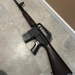 AR-10 Armalite du Second Essai de l'Arm&eacute;e Hollandaise (1959-1961) Neutralis&eacute; +(culasse manoeuvrable)