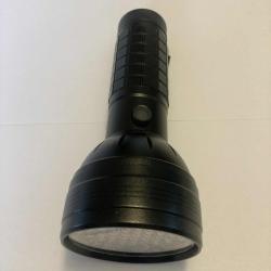 ENCHERE &agrave; 1� !! Lampe Torche Led &agrave; main TDL-76 de NIGHTLOOKER
