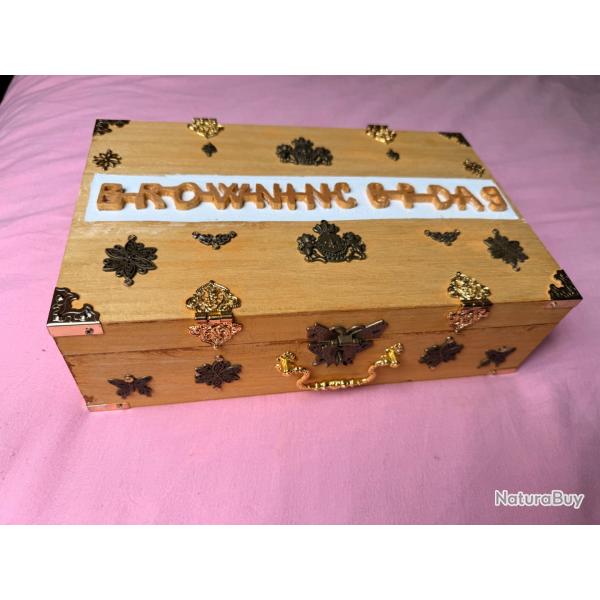 Vend un pistolet d alarme BROWNING GPDA 9 or