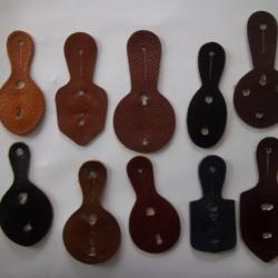 lot N&deg; 5 10 cuirs insignes militaire
