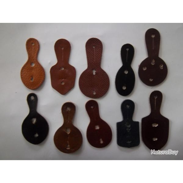 lot N� 5 10 cuirs insignes militaire