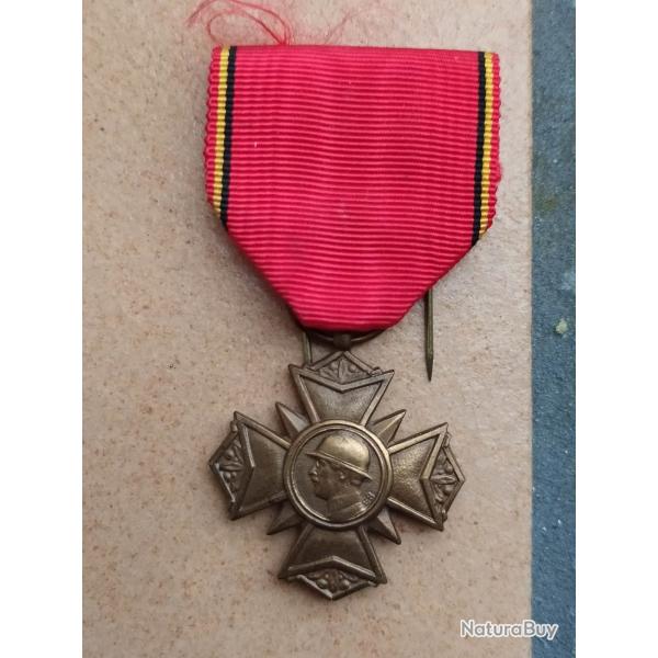 MEDAILLE BELGIQUE CROIX DE FIDELITE FEDERATION ROYAL DES VETERANS DU ROI ALBERT 1er