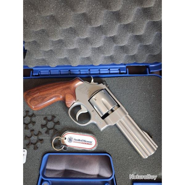 Revolver Smith Wesson 625  JERRY MICULEK  45 ACP