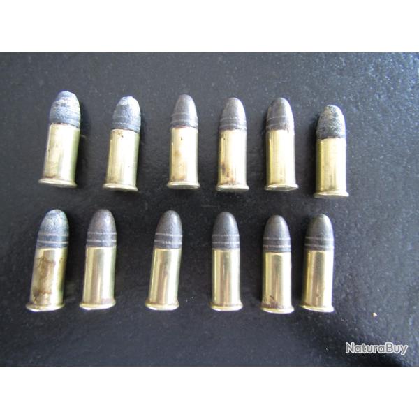 UN LOT DE 12 BALLES CALIBRE 320 BULLDOG POUDRE NOIRE