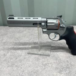 Revolver TAURUS Raging bull mod. 444  cal.44mag  cat B1