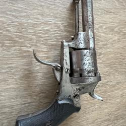 Revolver a broches Belge type LEFAUCHEUX    calibre 7 mm             2