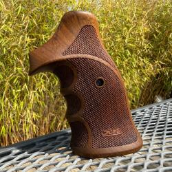 Poign&eacute;e KARL NILL KN pour revolver COLT Python