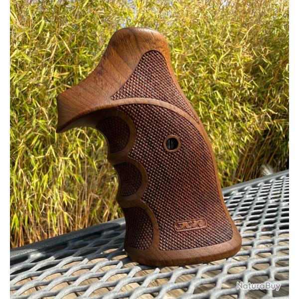 Poign�e KARL NILL KN pour revolver COLT Python